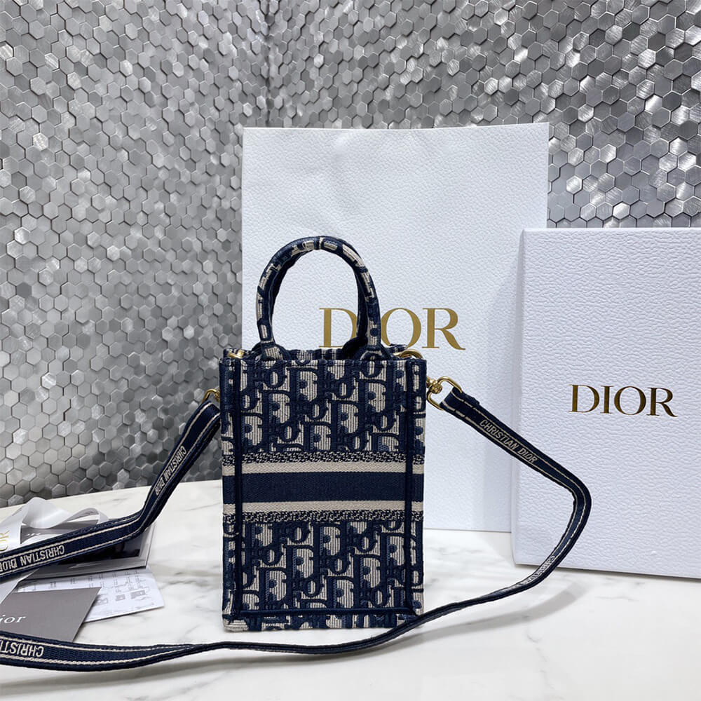 mini D10r book tote phone bag