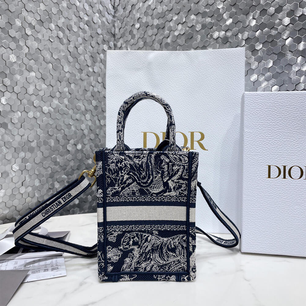 mini D10r book tote phone bag