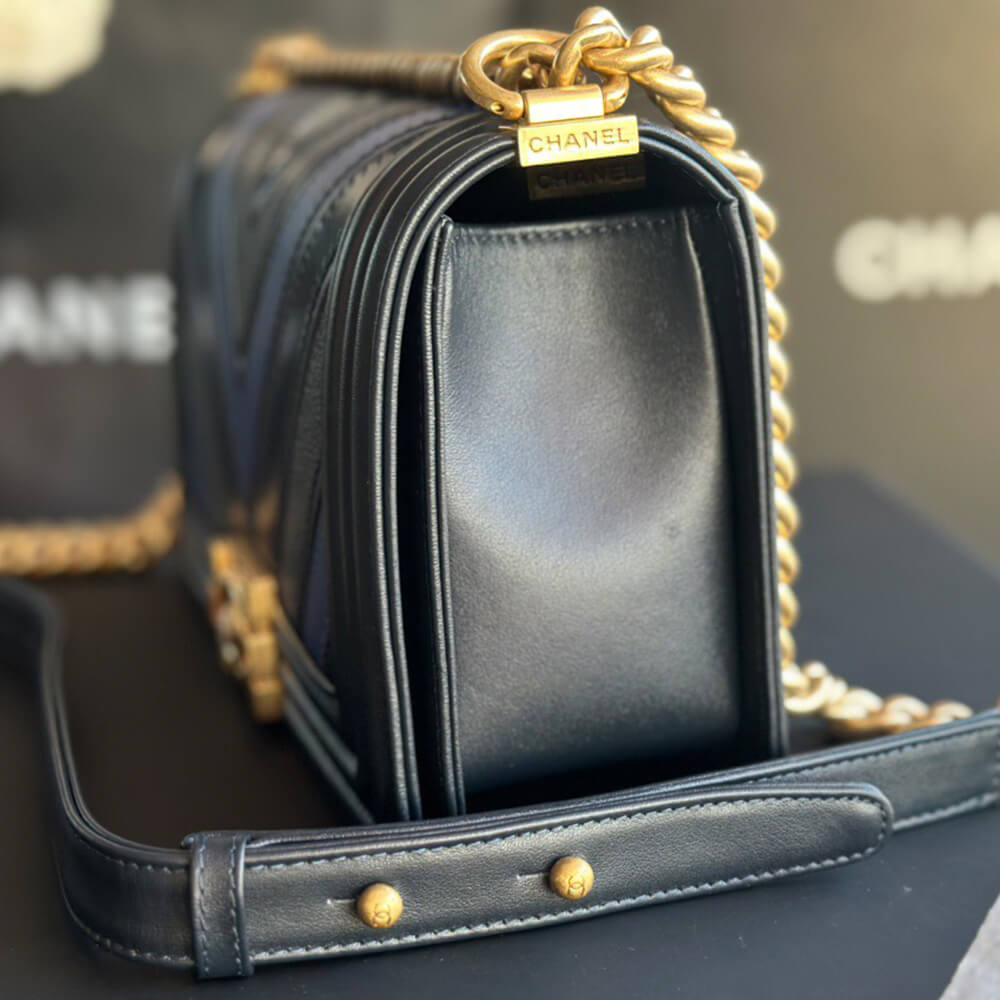 chevron boy Ch**el handbag