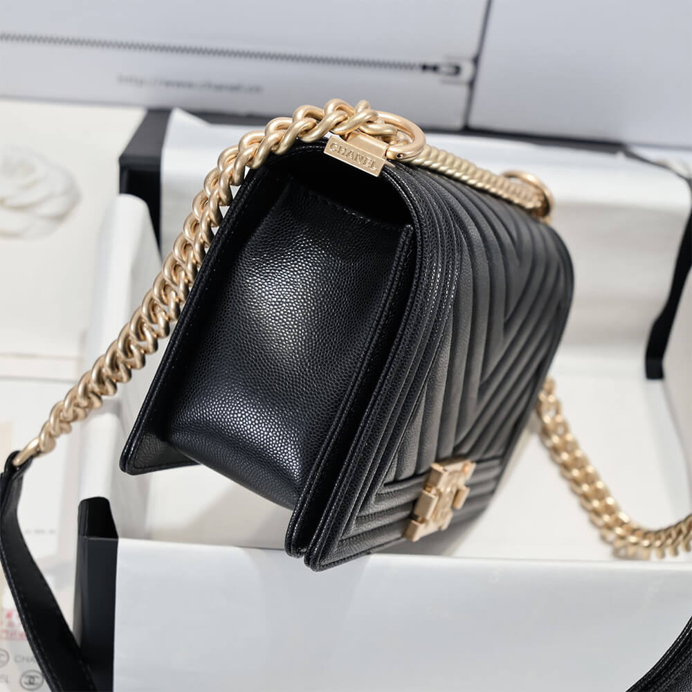chevron caviar boy Ch**el handbag