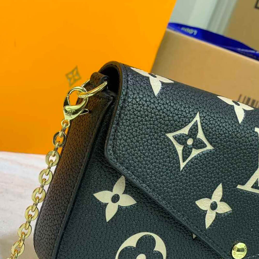 medium D10r key bag