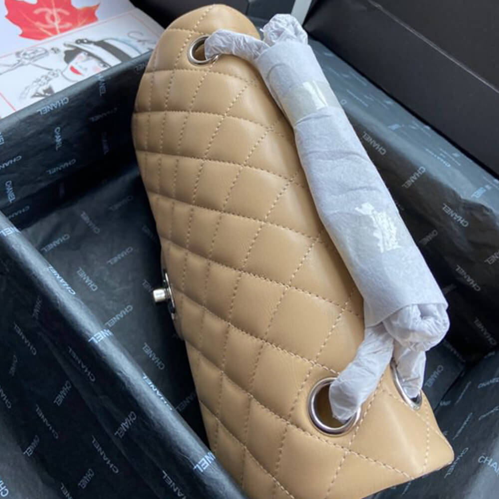 Ch**el classic flap medium