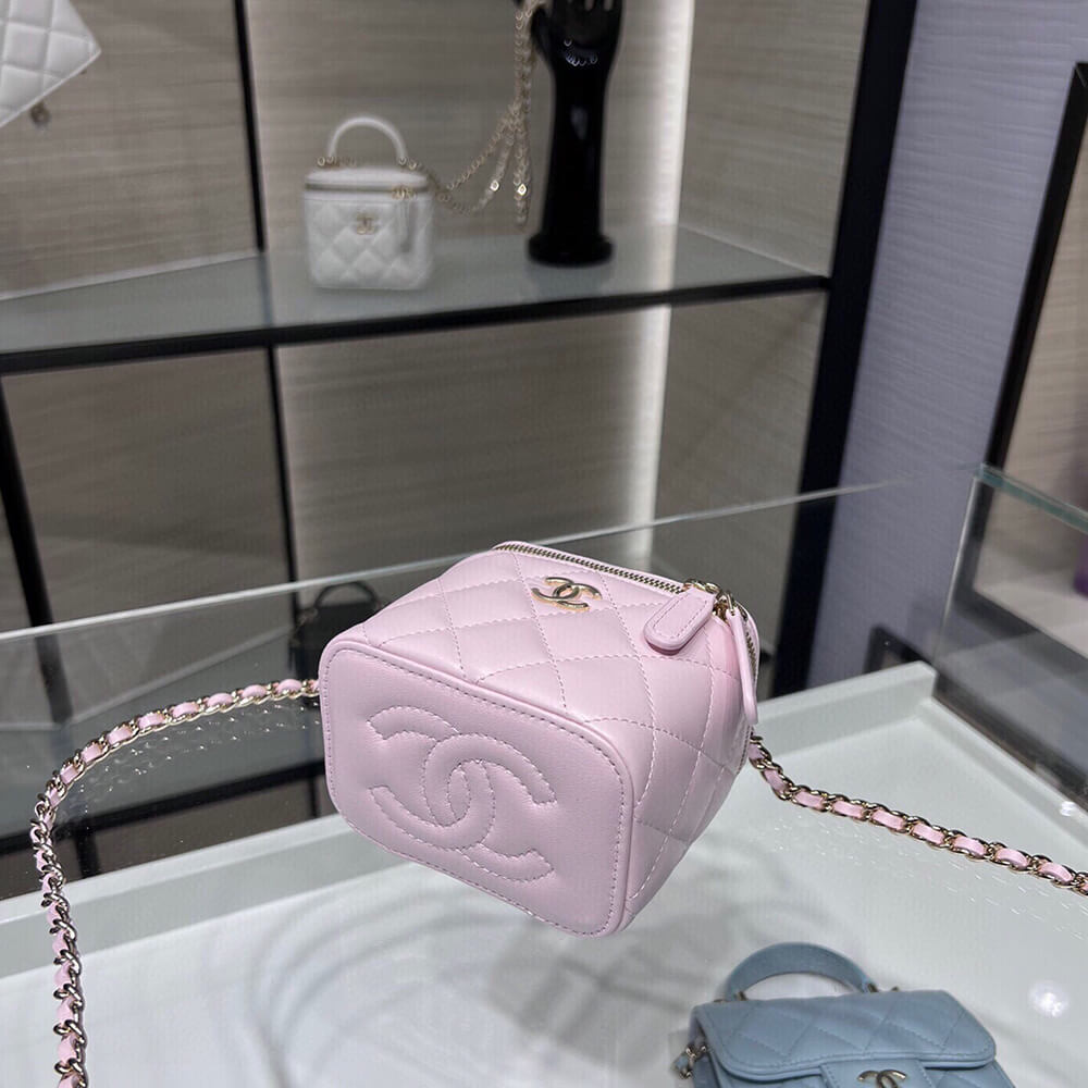 Ch**el quilted pearl crush mini vanity case with top handle