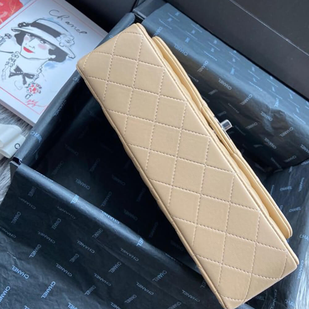 Ch**el classic flap medium
