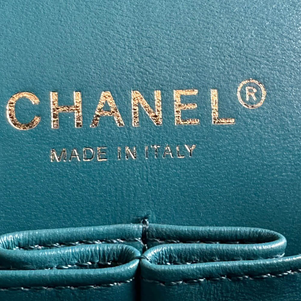 Ch**el tweed medium classic flap bag