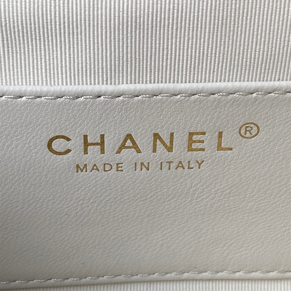 Ch**el baguette bag
