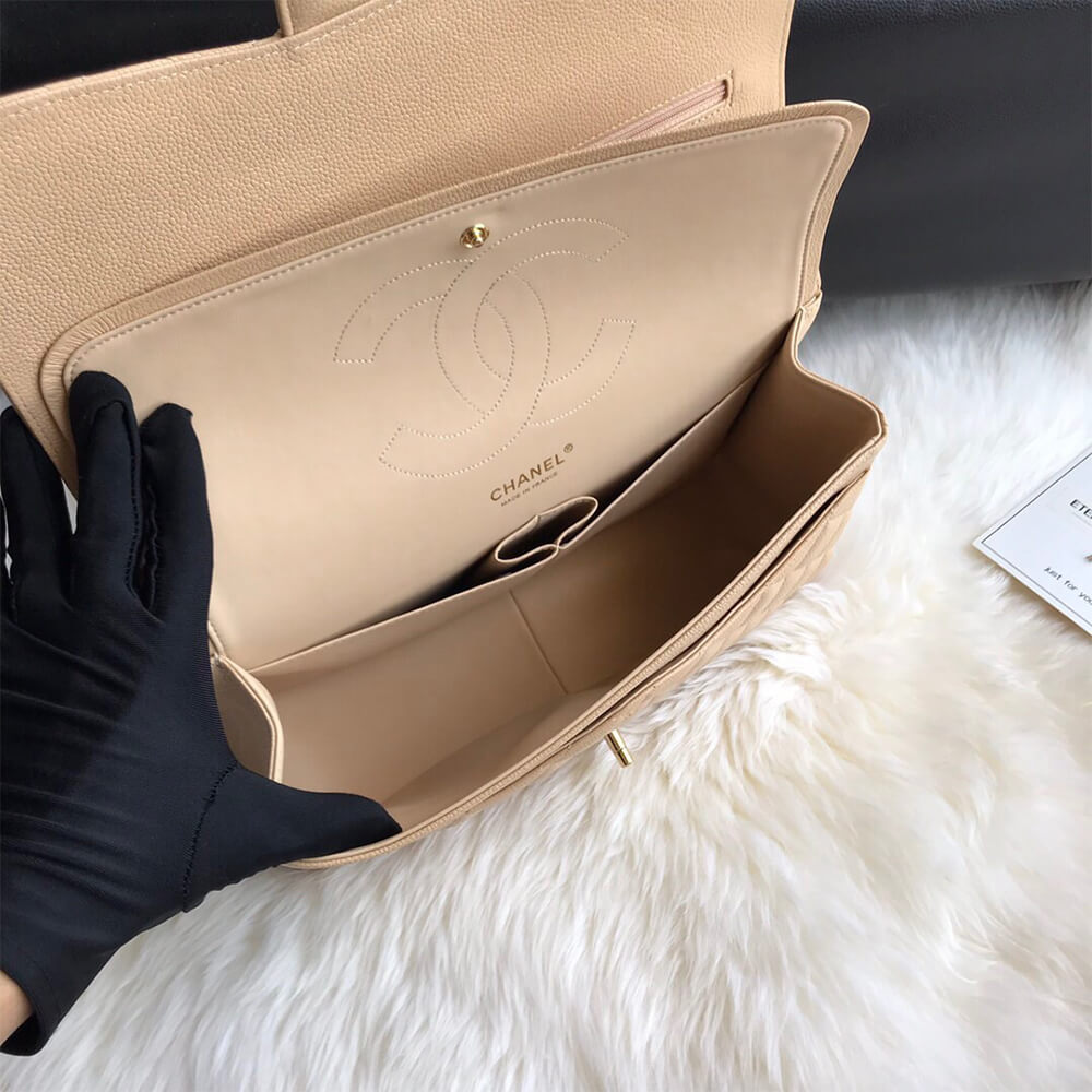 Ch**el classic jumbo flap