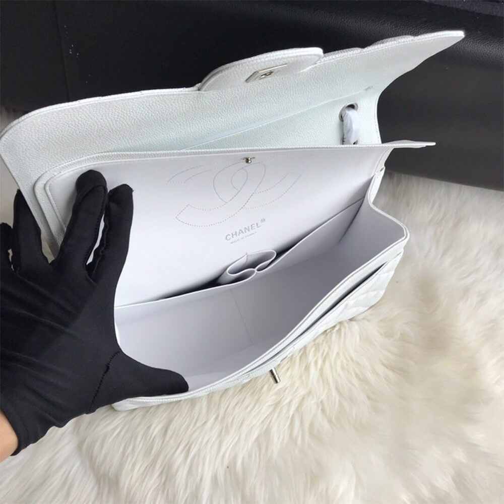 Ch**el classic jumbo flap