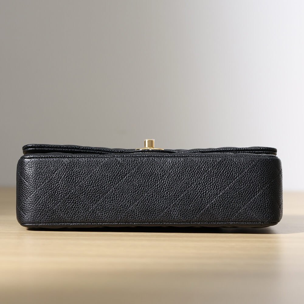 Ch**el classic flap handbag(tax-free grade)