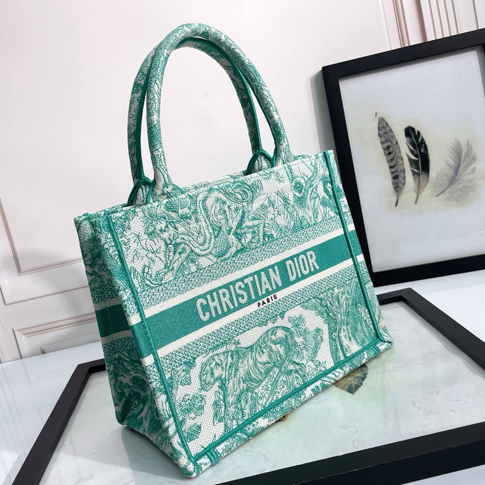 small D10riviera D10r book tote