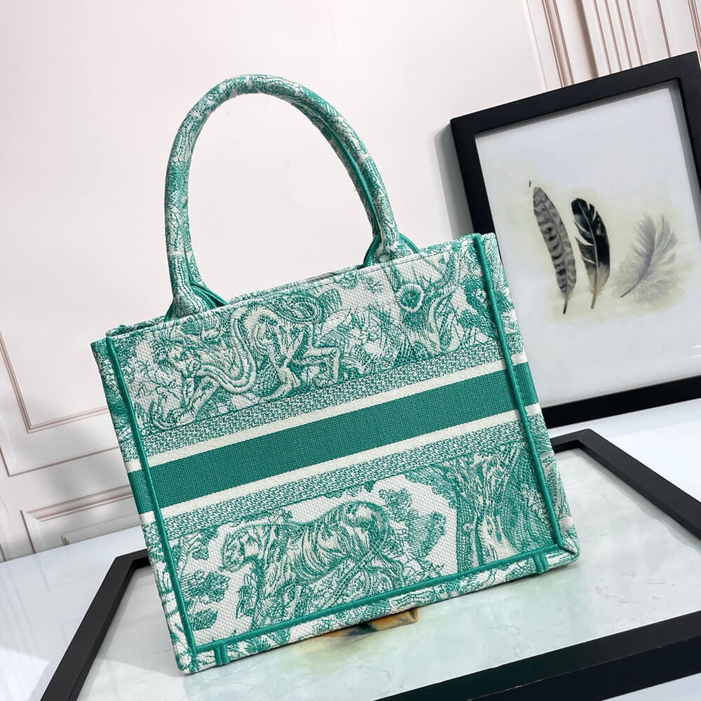 small D10riviera D10r book tote