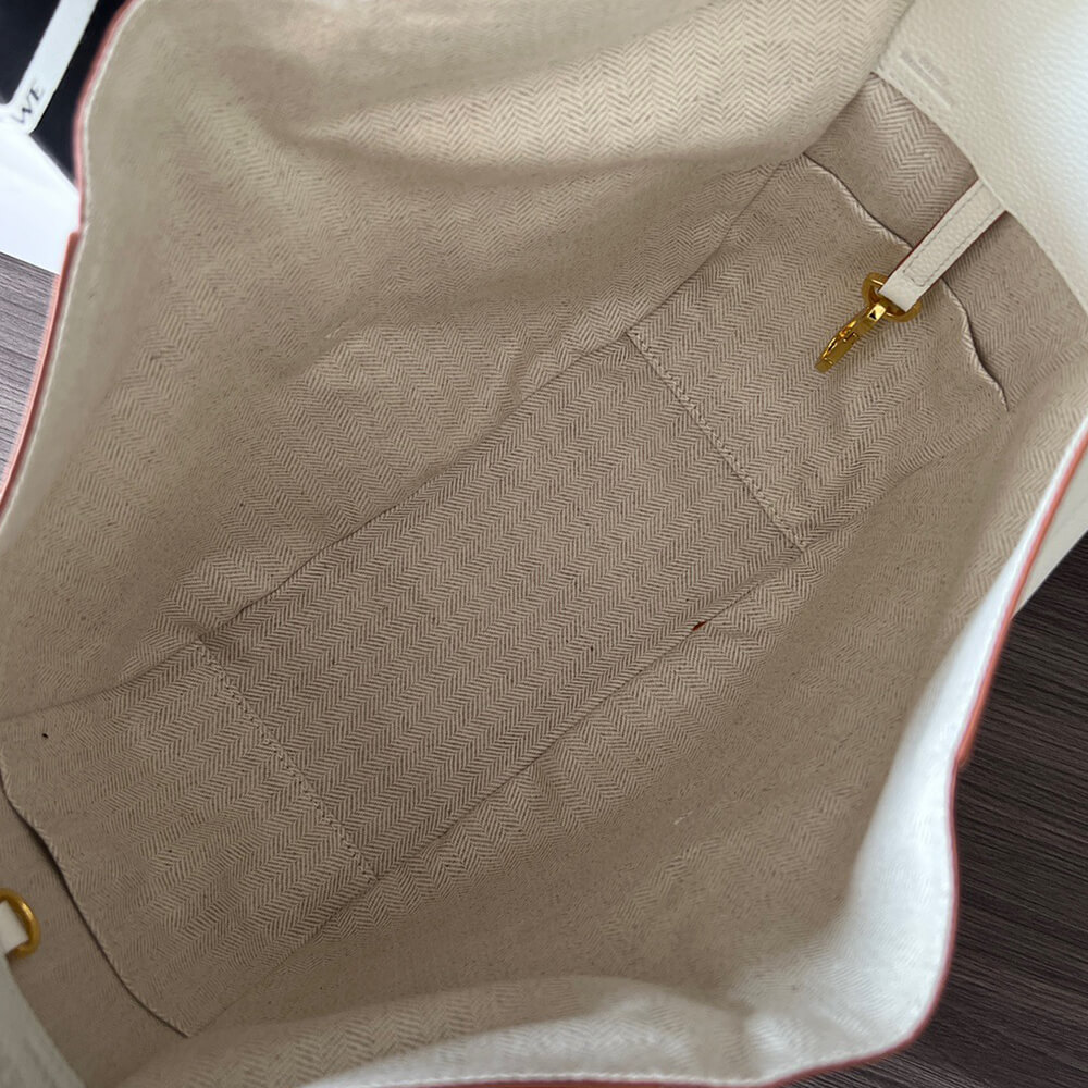 L0ew* small hammock bag in soft grained calfskin
