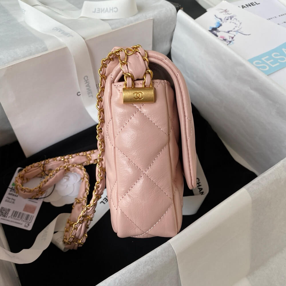 Ch**el mini flap
