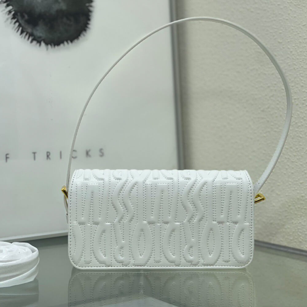 miss D10r flap bag