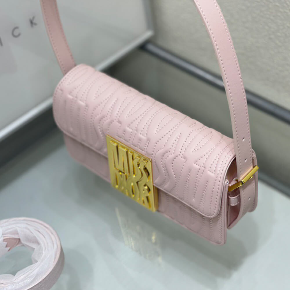 miss D10r flap bag
