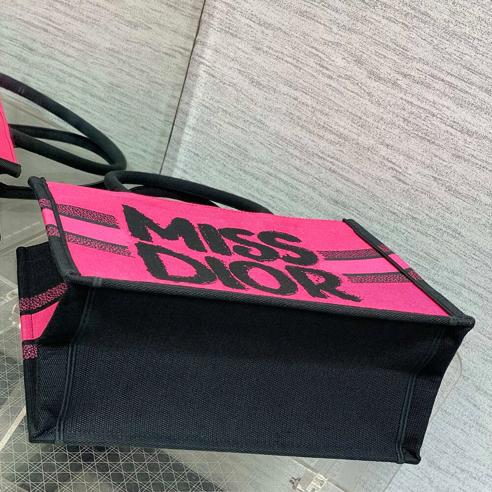 medium D10r book tote