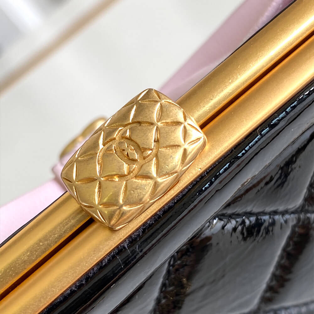 Ch**el clutch with chain(high-end grade)