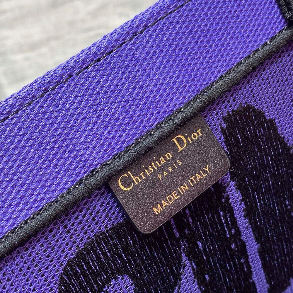 medium D10r book tote