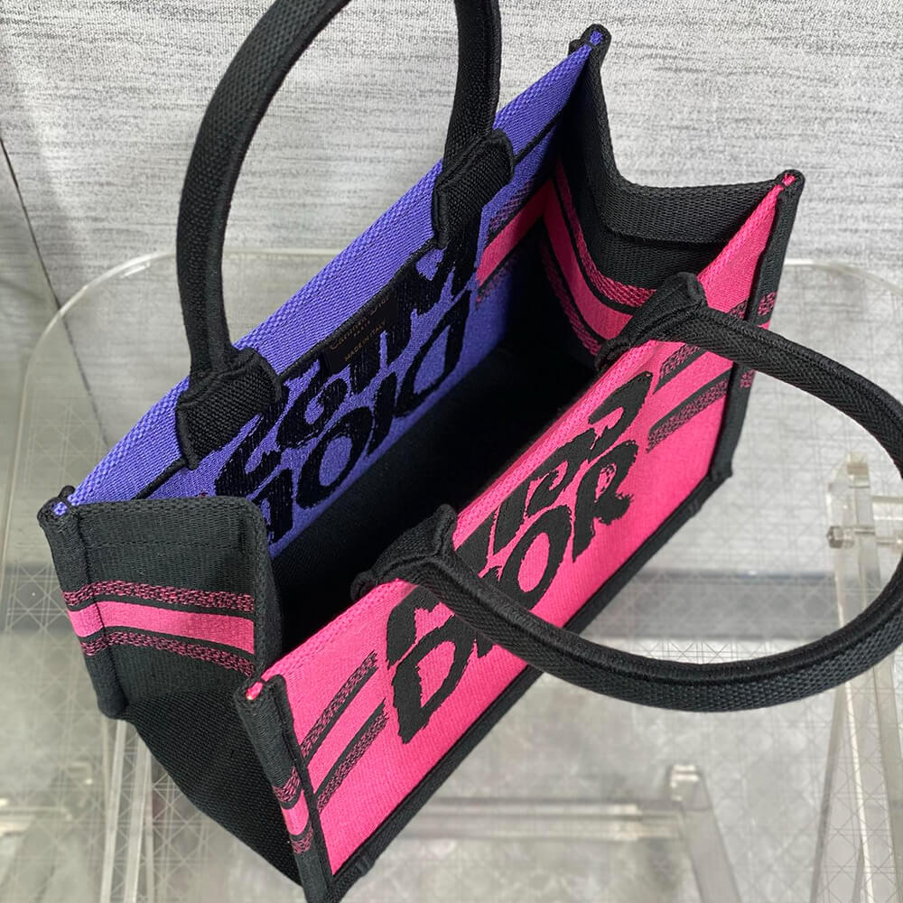 small D10r book tote