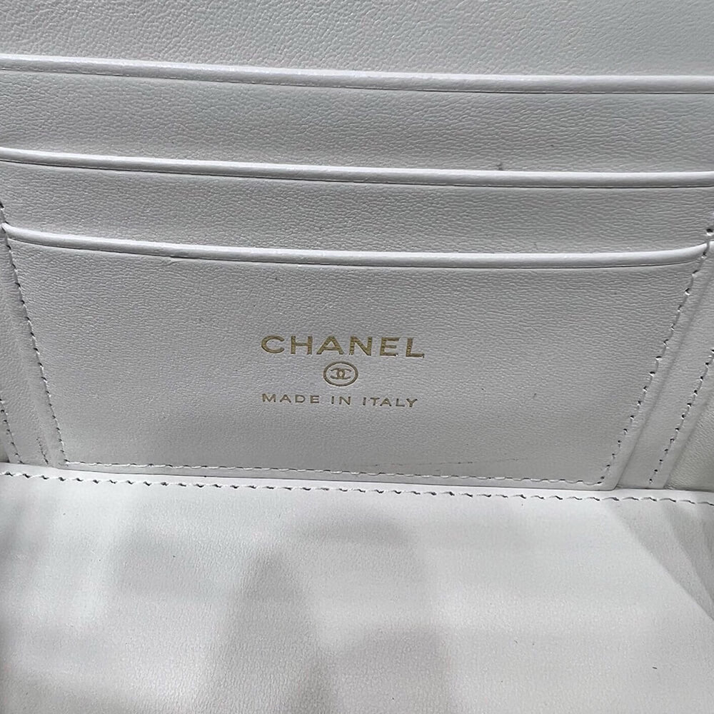 Ch**el vanity with chain(high-end grade)
