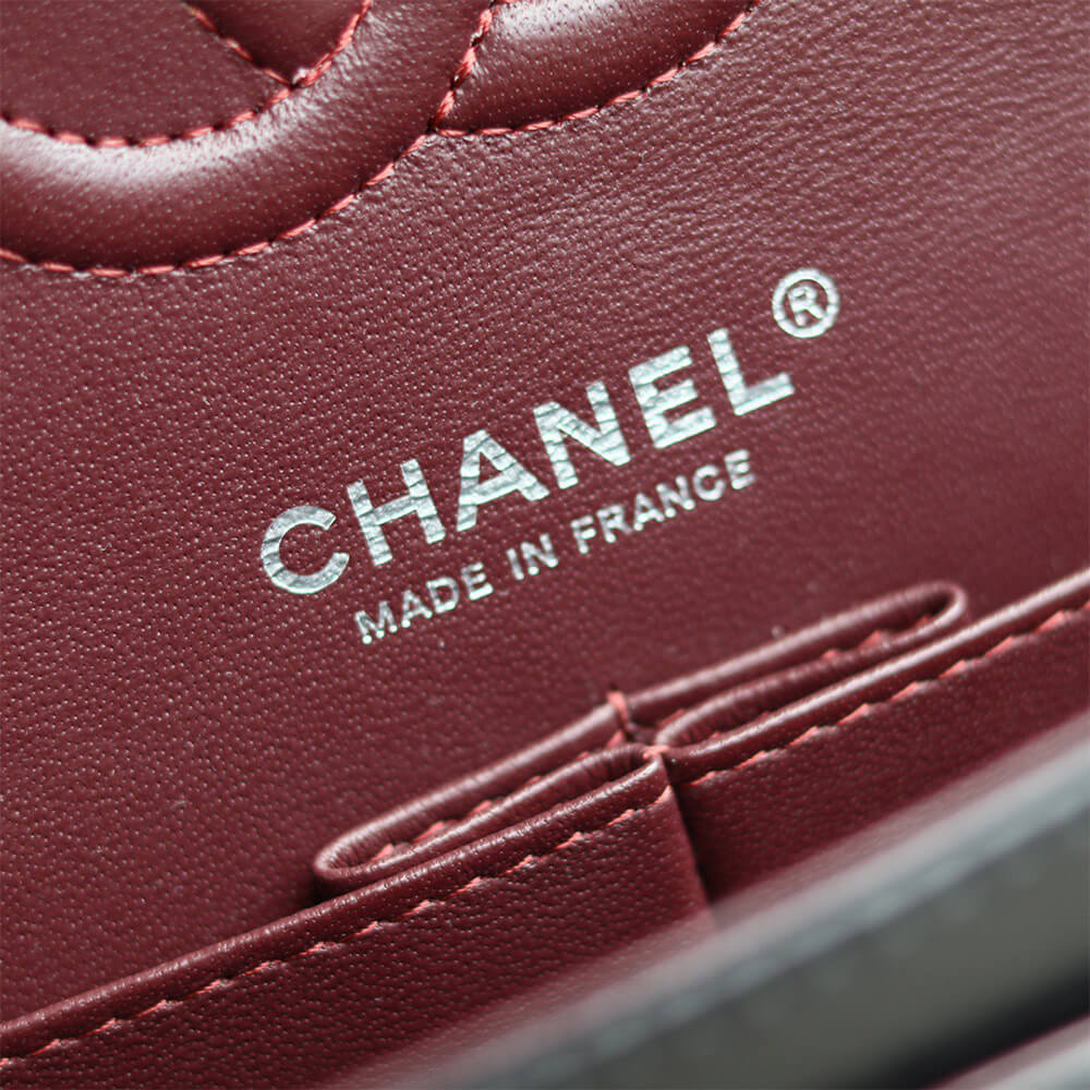 Ch**el classic flap handbag(tax-free grade)