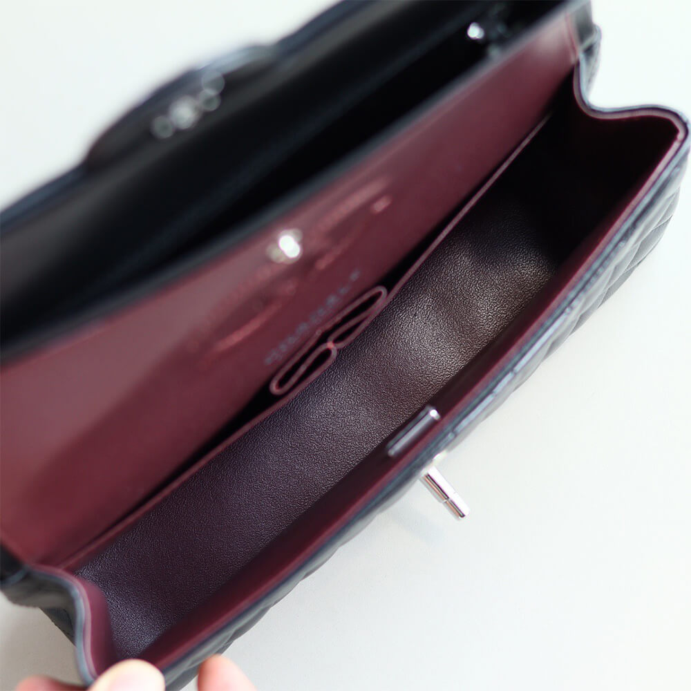 Ch**el classic flap handbag(tax-free grade)