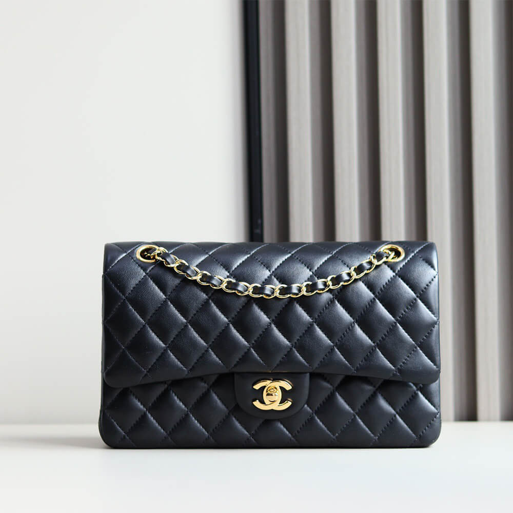 Ch**el classic flap handbag(tax-free grade)