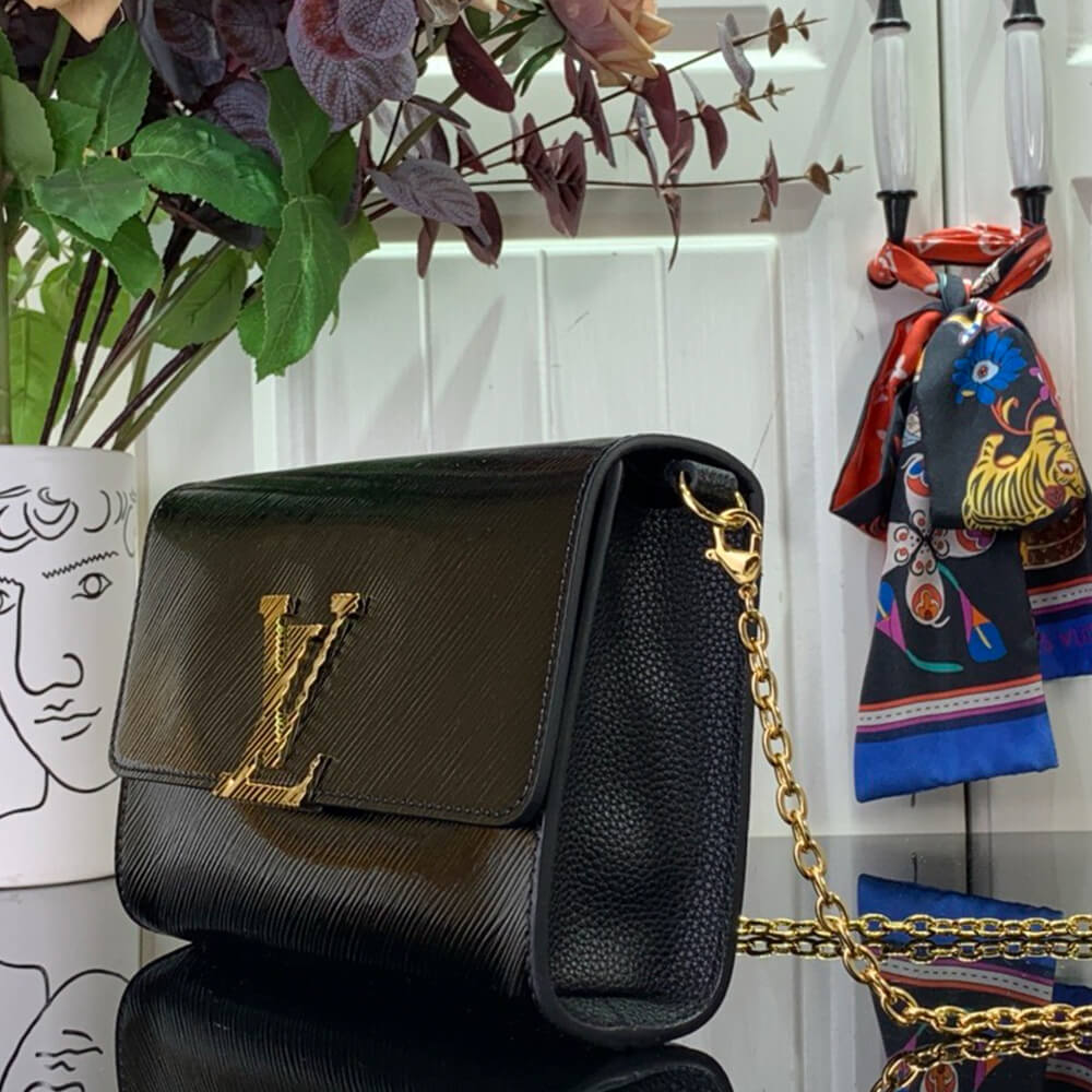 lv pochette L0vise