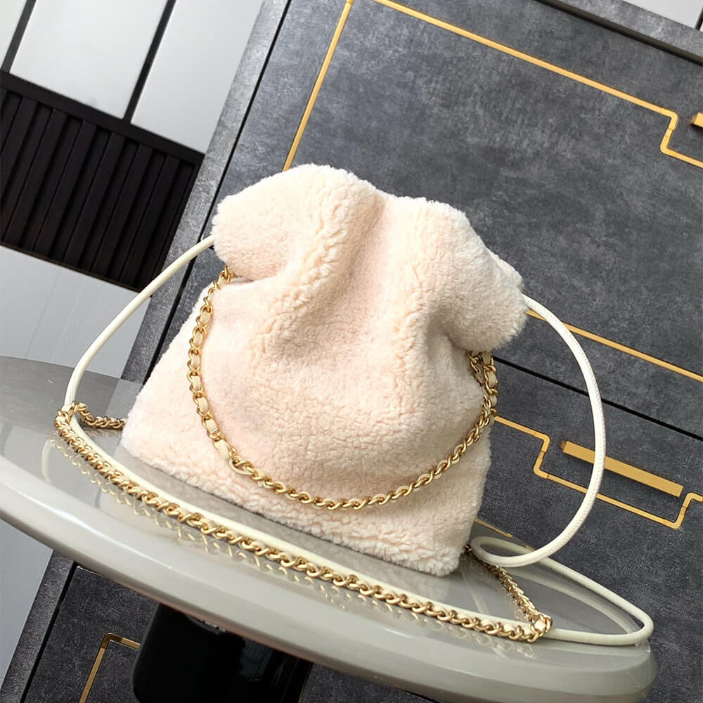 Ch**el 22 mini handbag