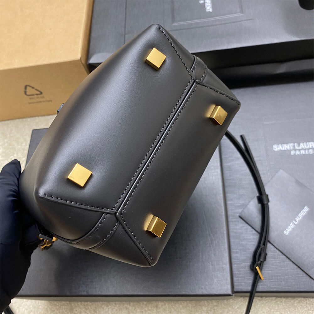 Y51 le 37 mini in shiny leather