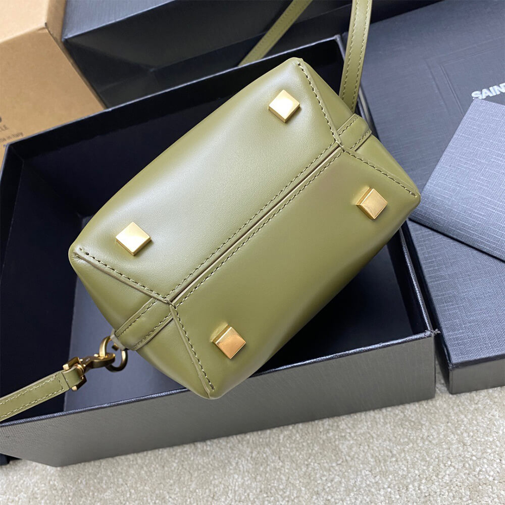Y51 le 37 mini in shiny leather