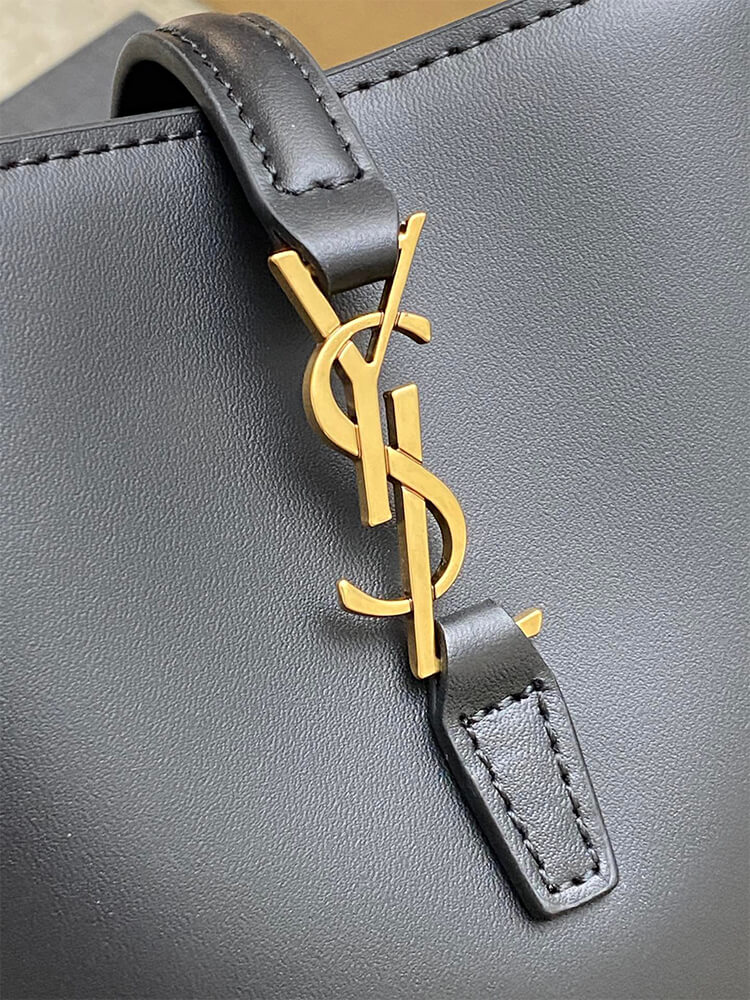 Y51 le 37 mini in shiny leather
