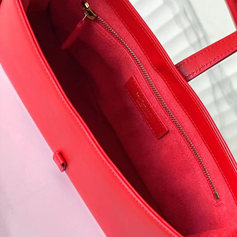 Y51 le 5 a 7 hobo bag in smooth leather