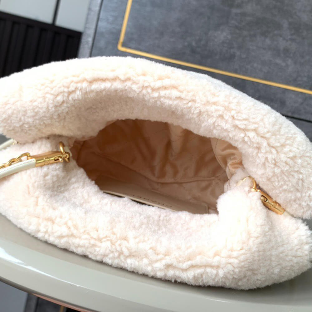 Ch**el 22 mini handbag