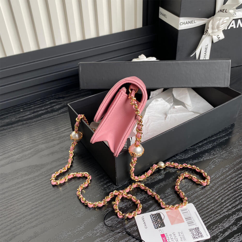 Ch**el flap phone holder with chain(high-end grade)