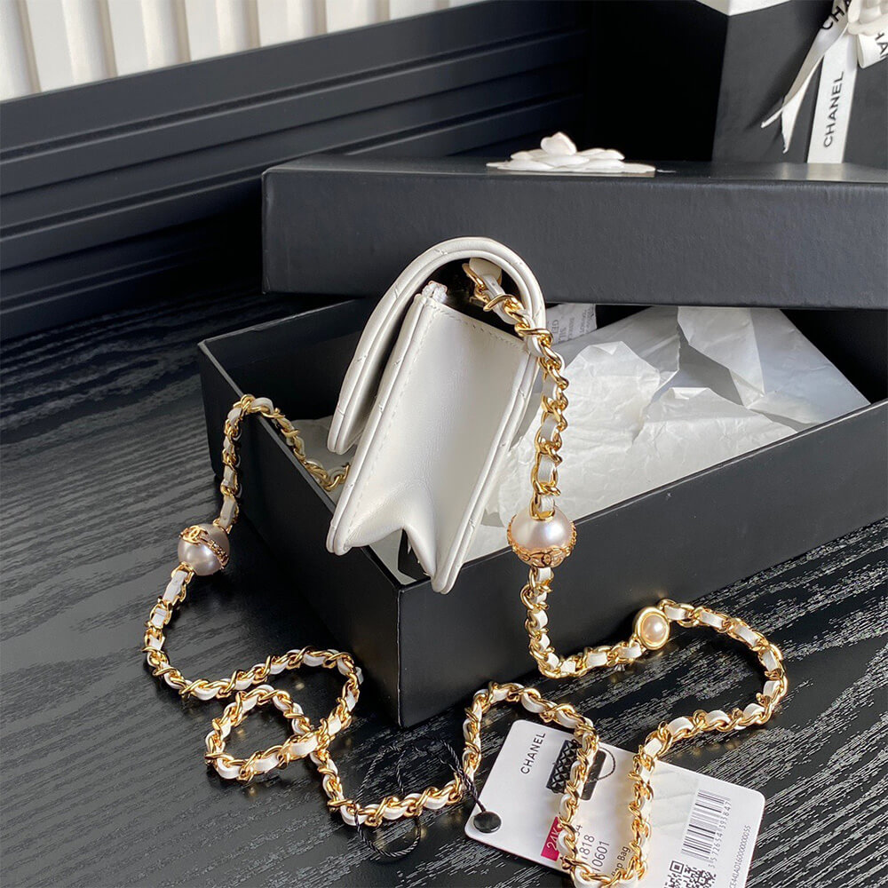Ch**el flap phone holder with chain(high-end grade)