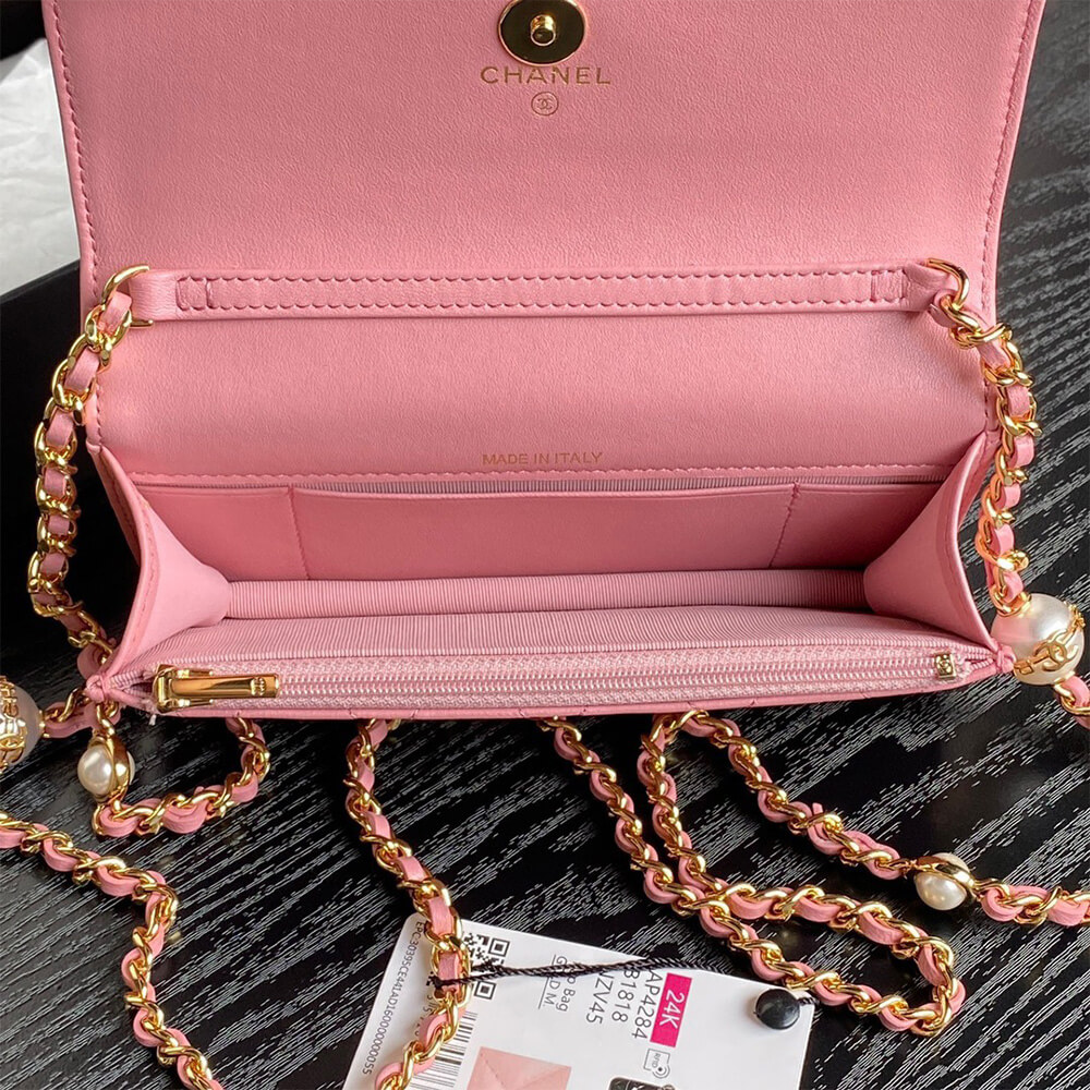 Ch**el flap phone holder with chain(high-end grade)