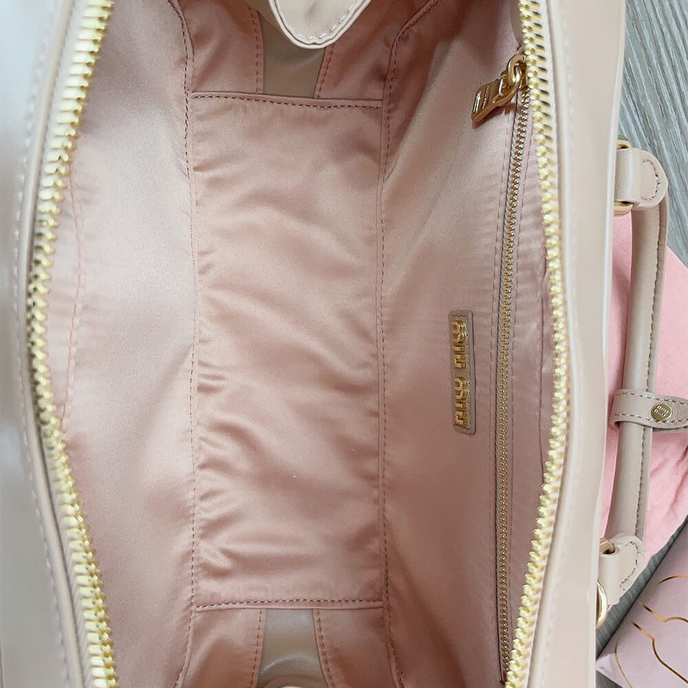 M1um1u large arcadie matelasse nappa bag(high-end grade)