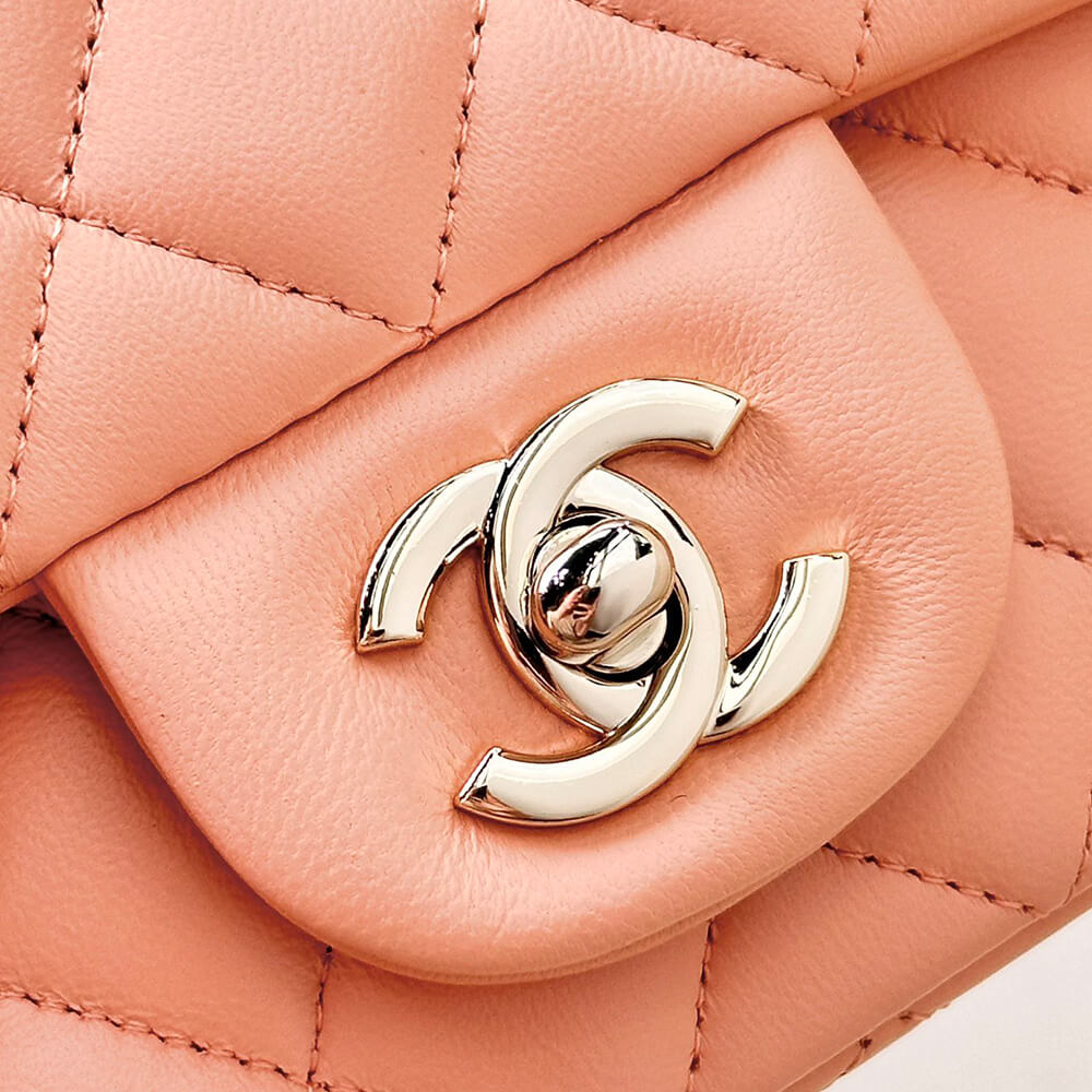 Ch**el small classic handbag(high-end grade)