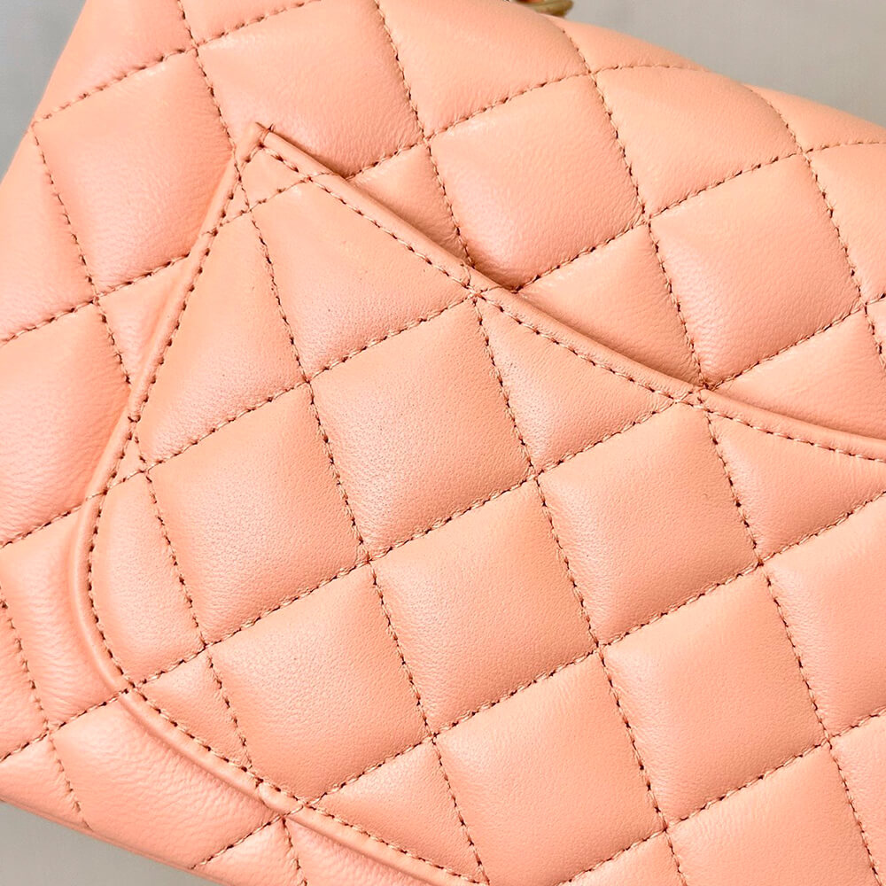 Ch**el small classic handbag(high-end grade)