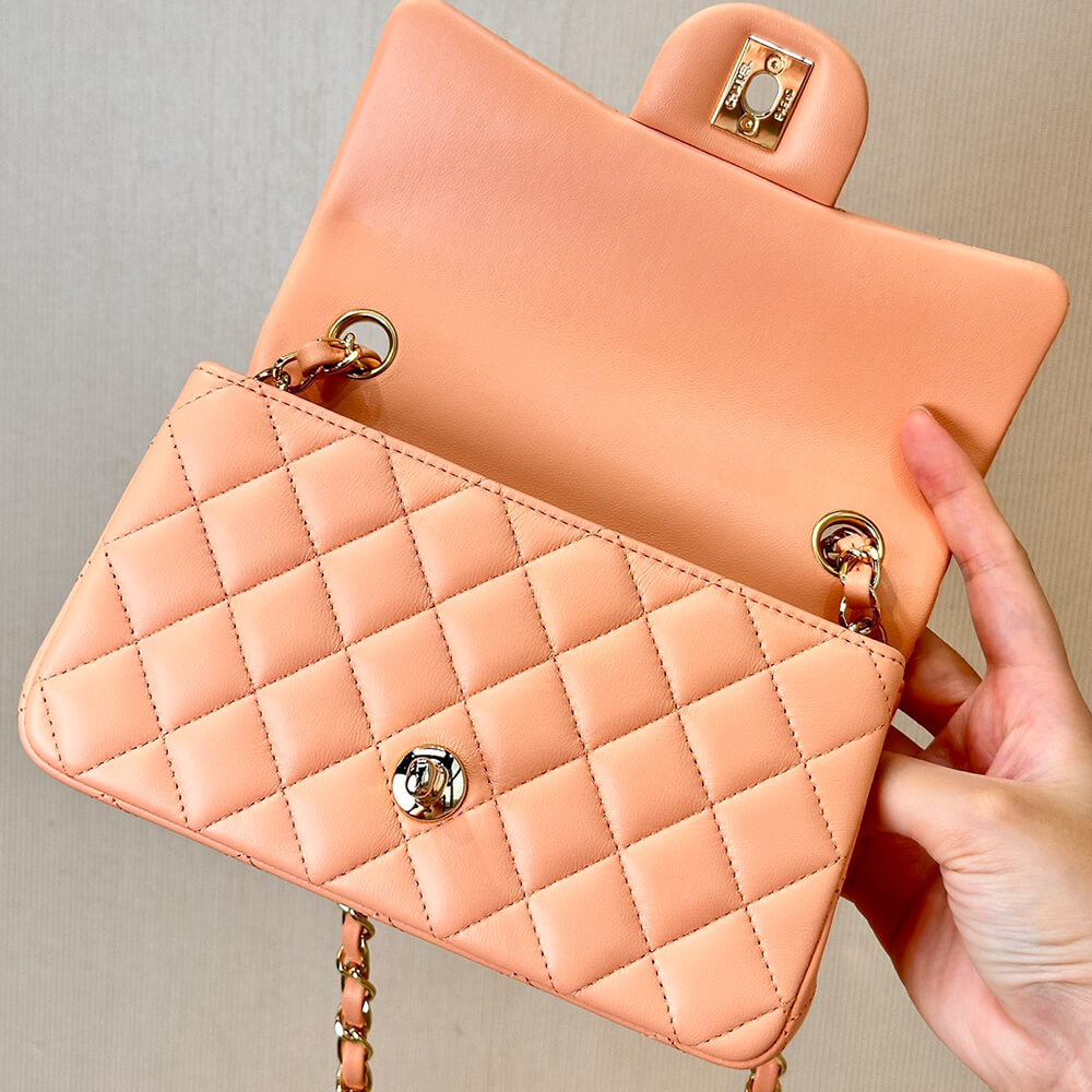Ch**el small classic handbag(high-end grade)