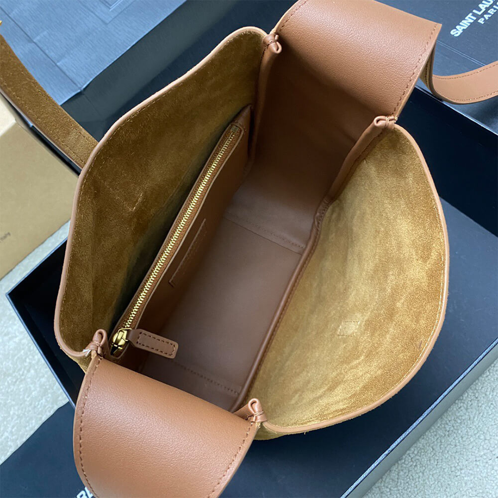 y51 le 5 a 7 S*pple small suede