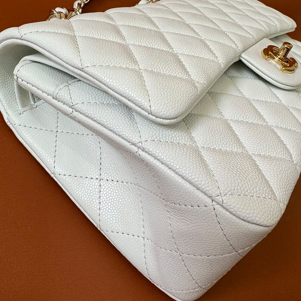 Ch**el classic flap handbag(tax-free grade)
